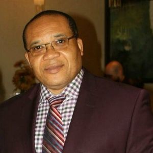 Meet your Posher, Edwin daniel